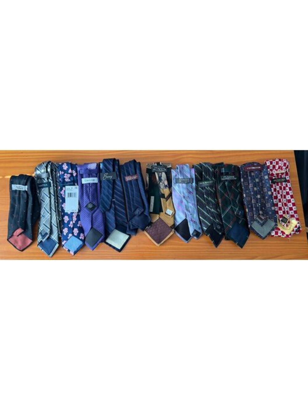 Lot of 12 Men's Neckties Multicolor Silk Poly Assorted Patterns Mixed Brands 4 - Picture 2 of 2